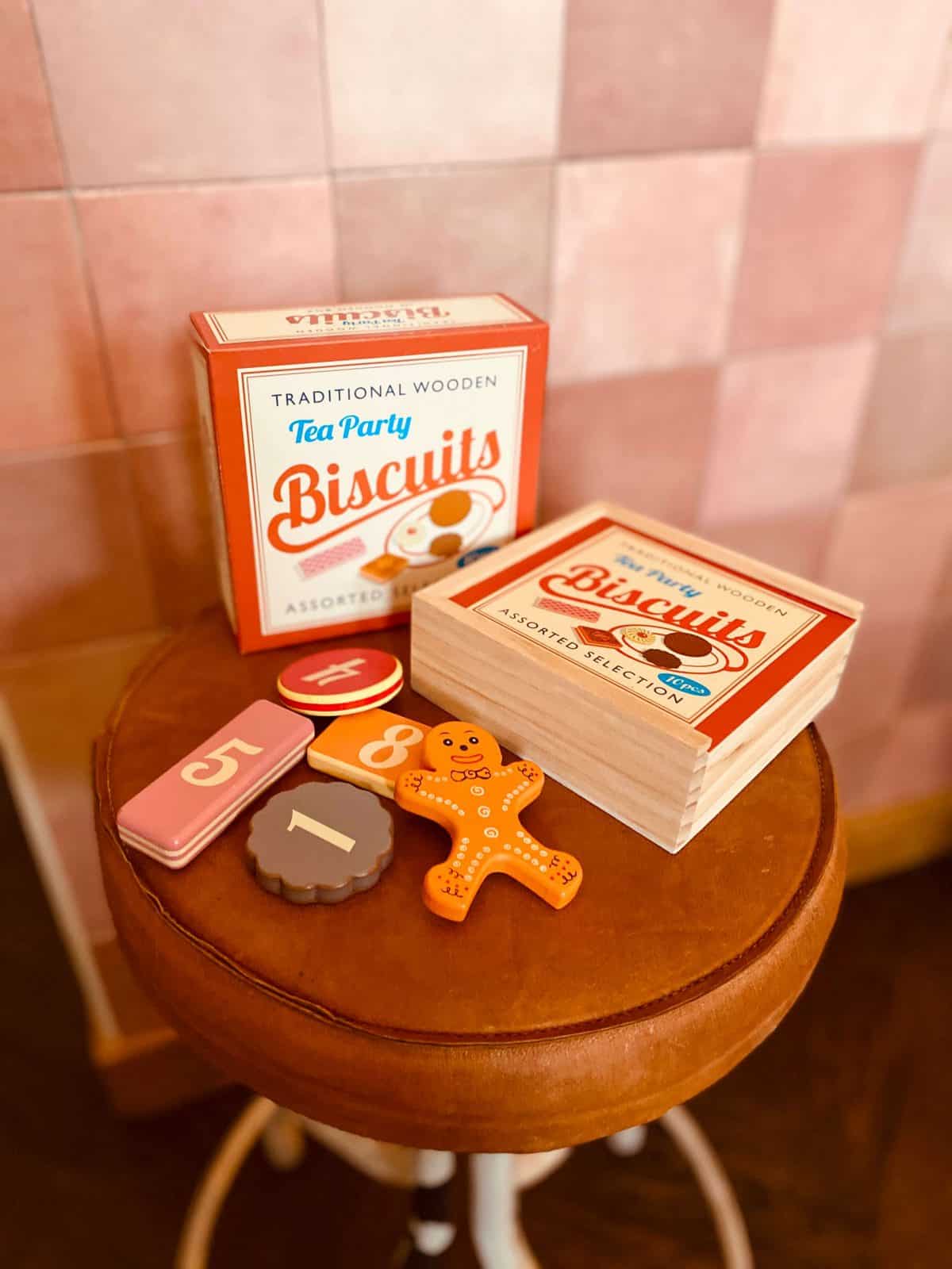 lilbobs.nl-teaparty-biscuits-retro-speelgoed-kinderen-playtime