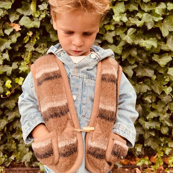 lilbobs.nl-bodywarmer-winter-bruin-wol-alwero